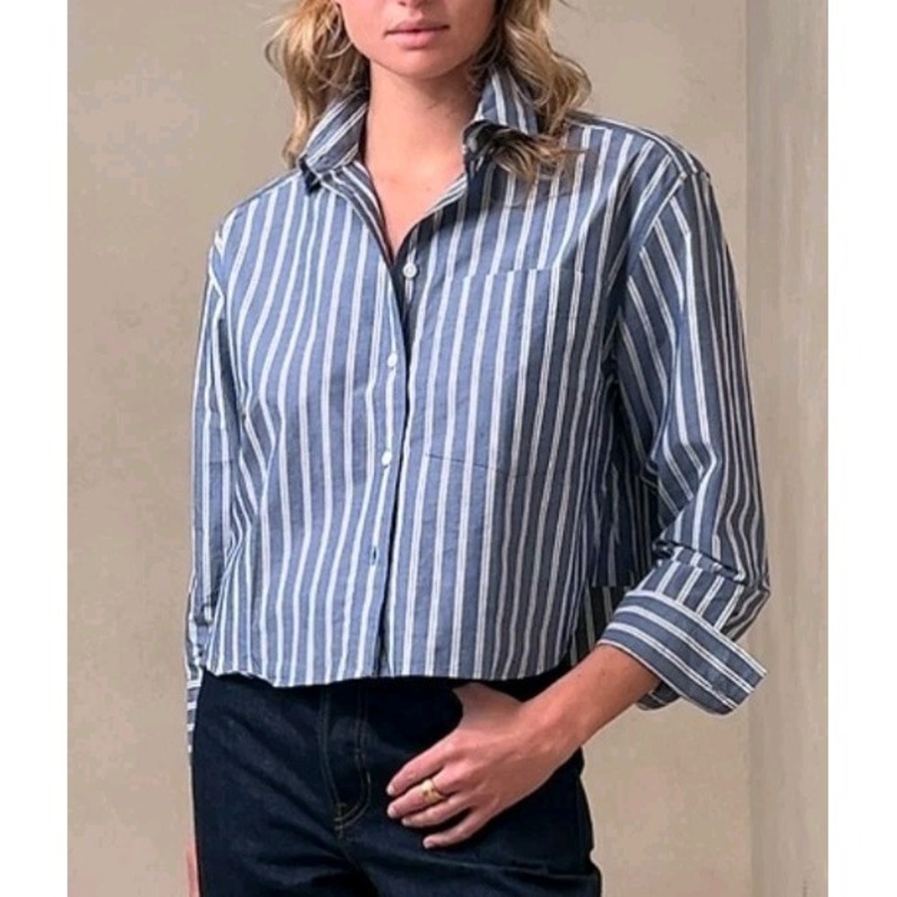 Banana Republic The Boxy Crop Shirt Small Blue Striped Button Down Oversized